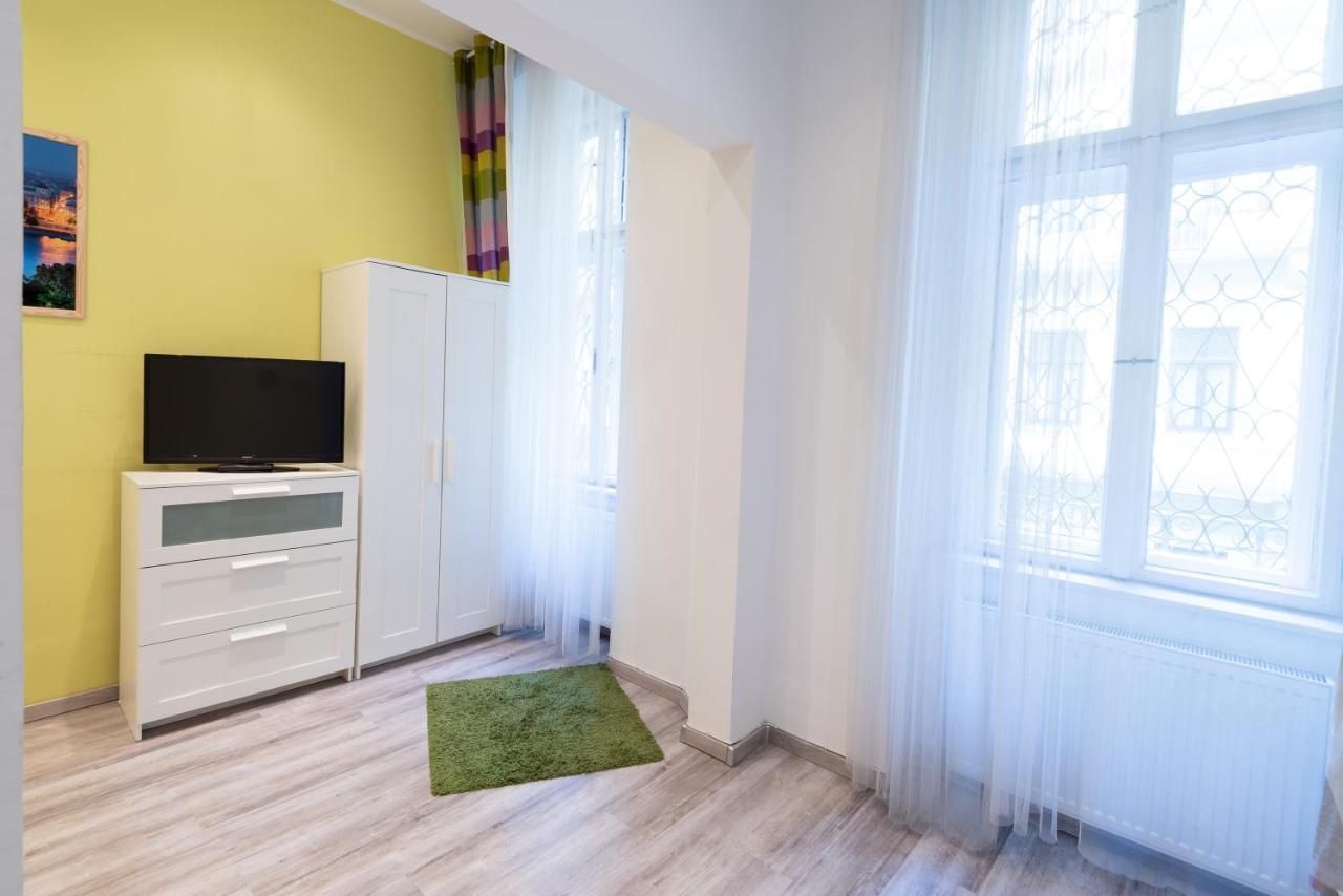 Standard Apartment By Hi5 - West End Center 布达佩斯 外观 照片