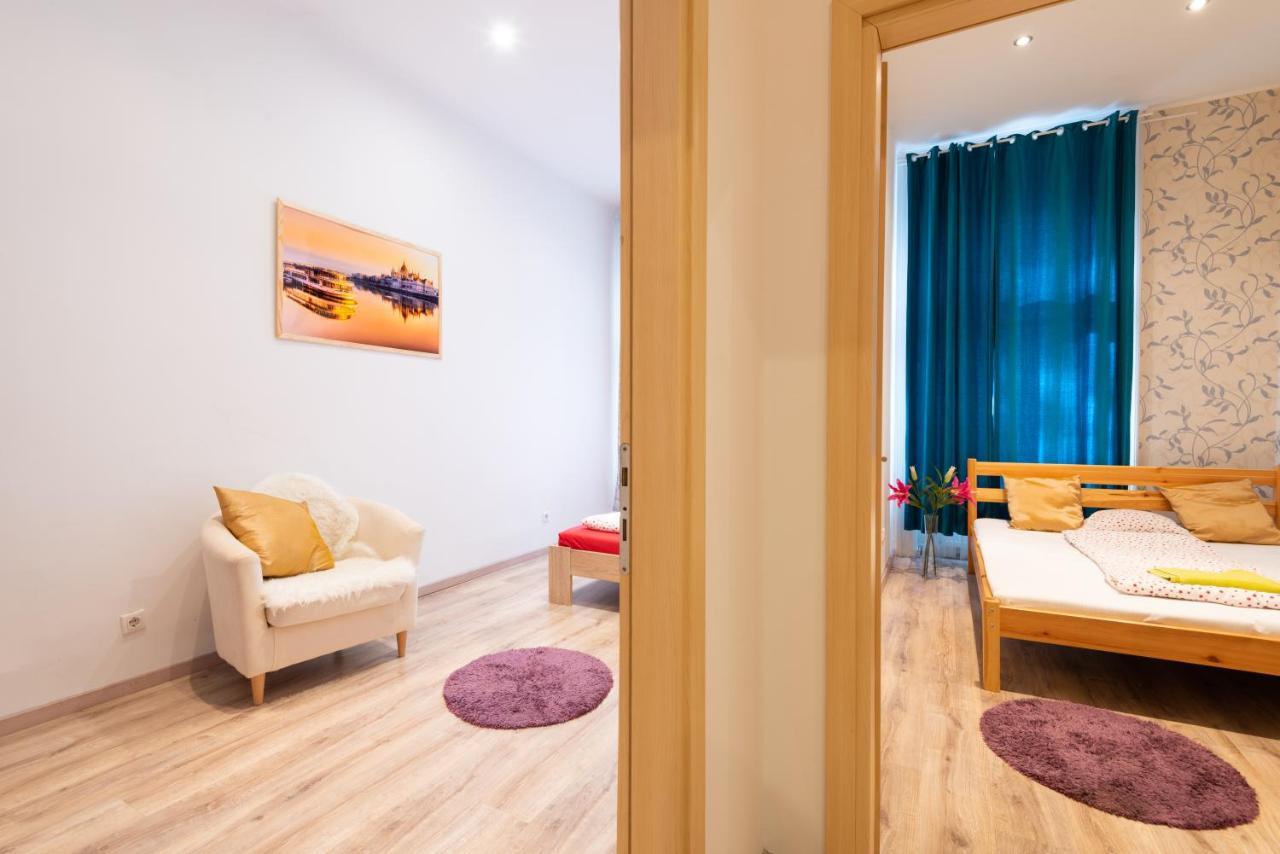 Standard Apartment By Hi5 - West End Center 布达佩斯 外观 照片